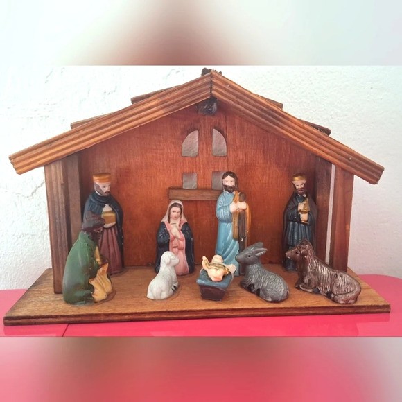 Nativity Set Manger Scene Creche Wood Stable Christmas Vintage 9 Resin Figures - Picture 2 of 8
